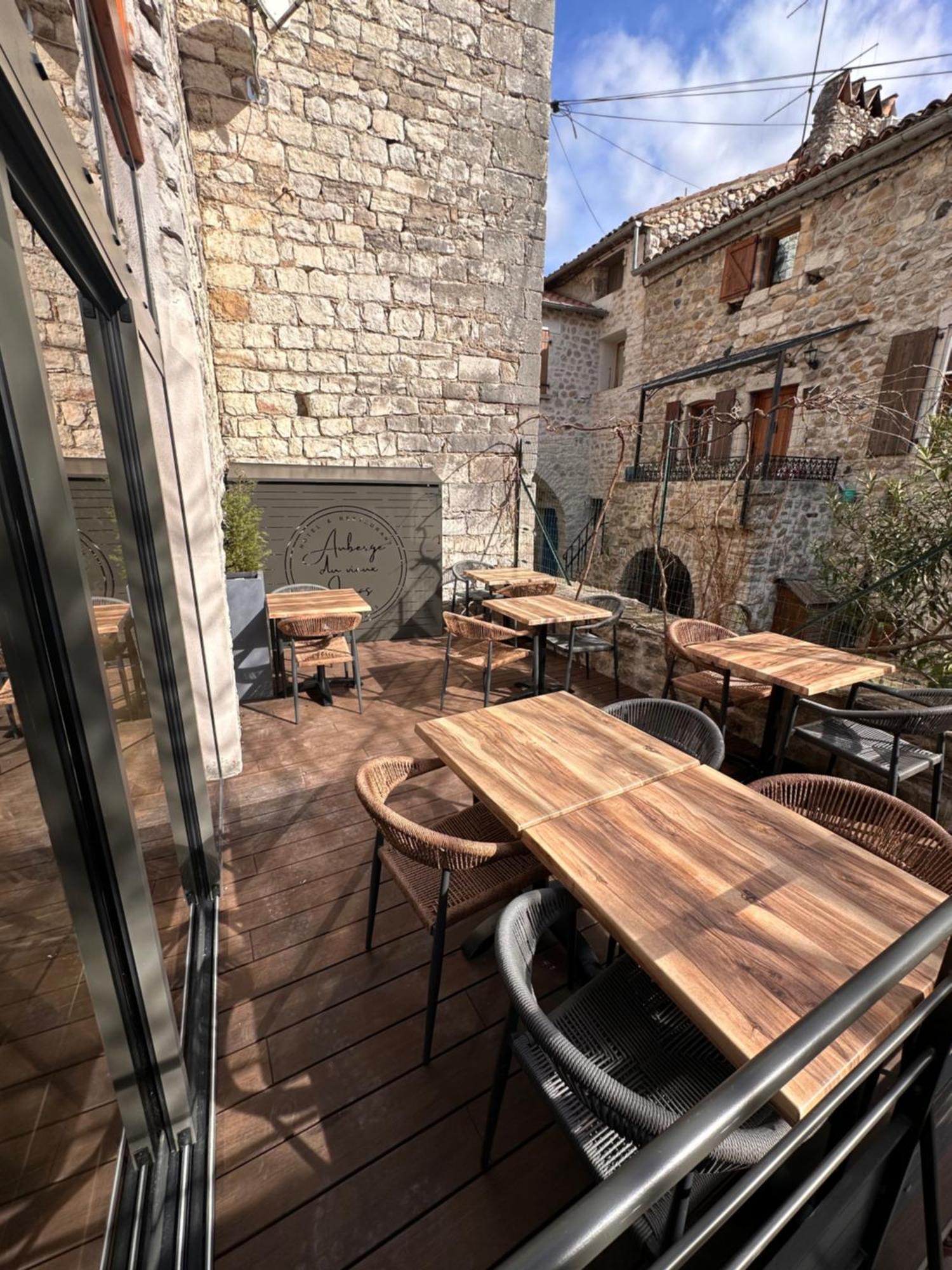 Auberge Du Vieux Lanas Logis Hotel Restaurant 외부 사진