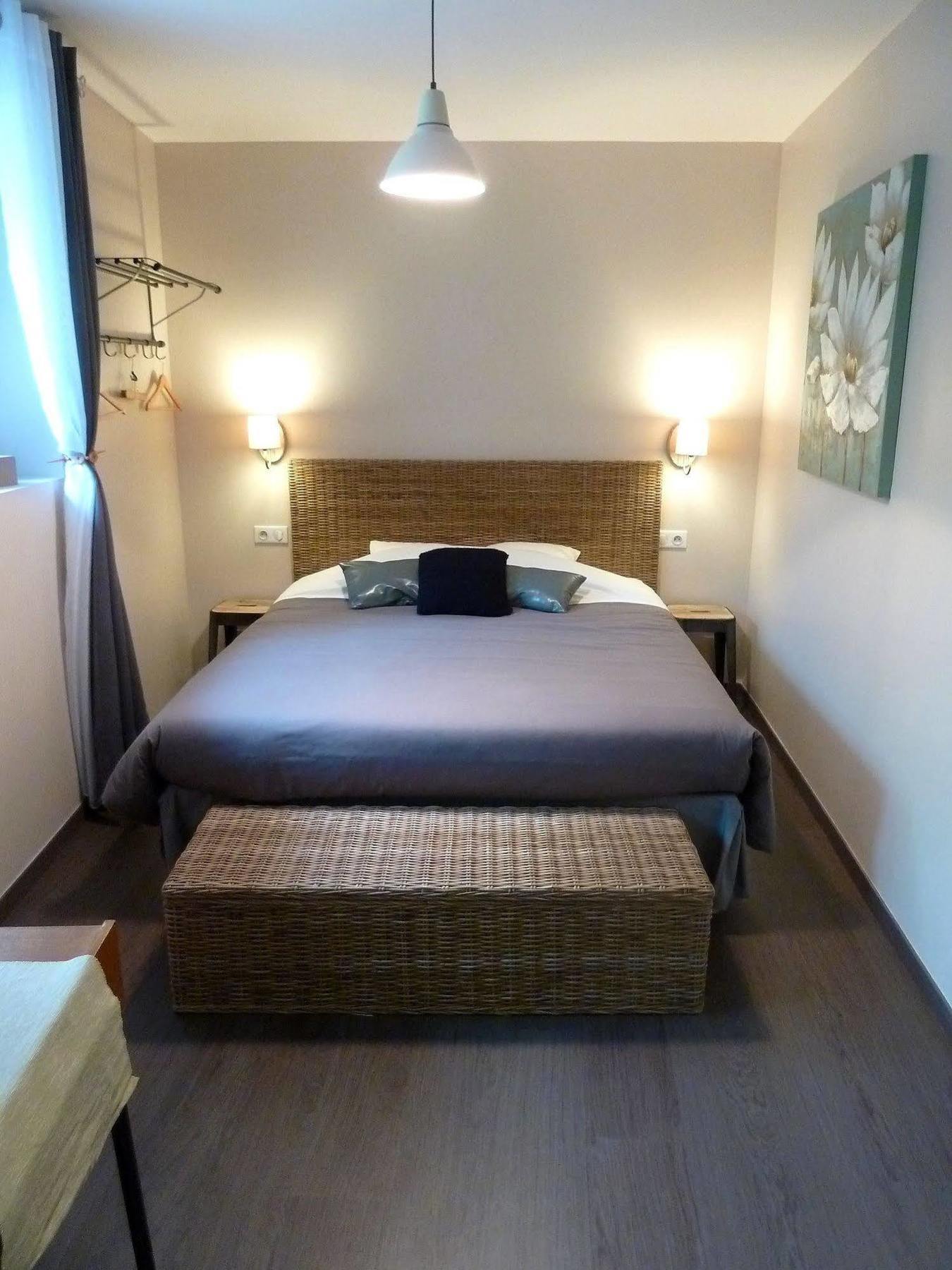 Auberge Du Vieux Lanas Logis Hotel Restaurant 외부 사진